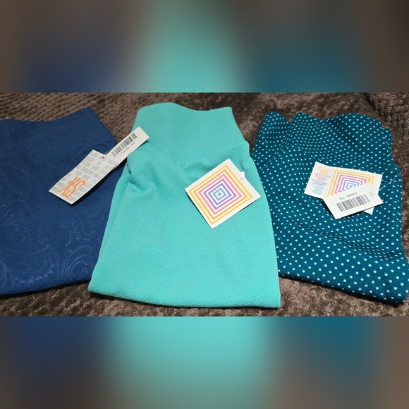 Lularoe Cassie shirts - Picture 1 of 1